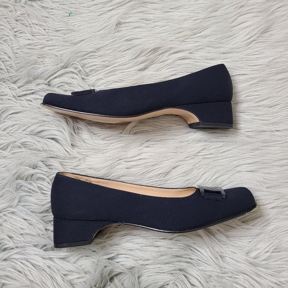 Salvatore Ferragamo 8AA Narrow Square Toe Heels - Picture 3 of 7